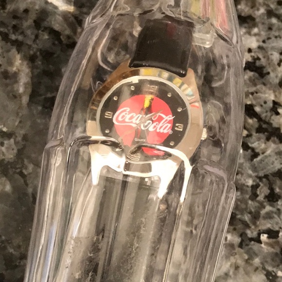 Coca Cola Watch In a Bottle 2002 - Picture 3 of 6
